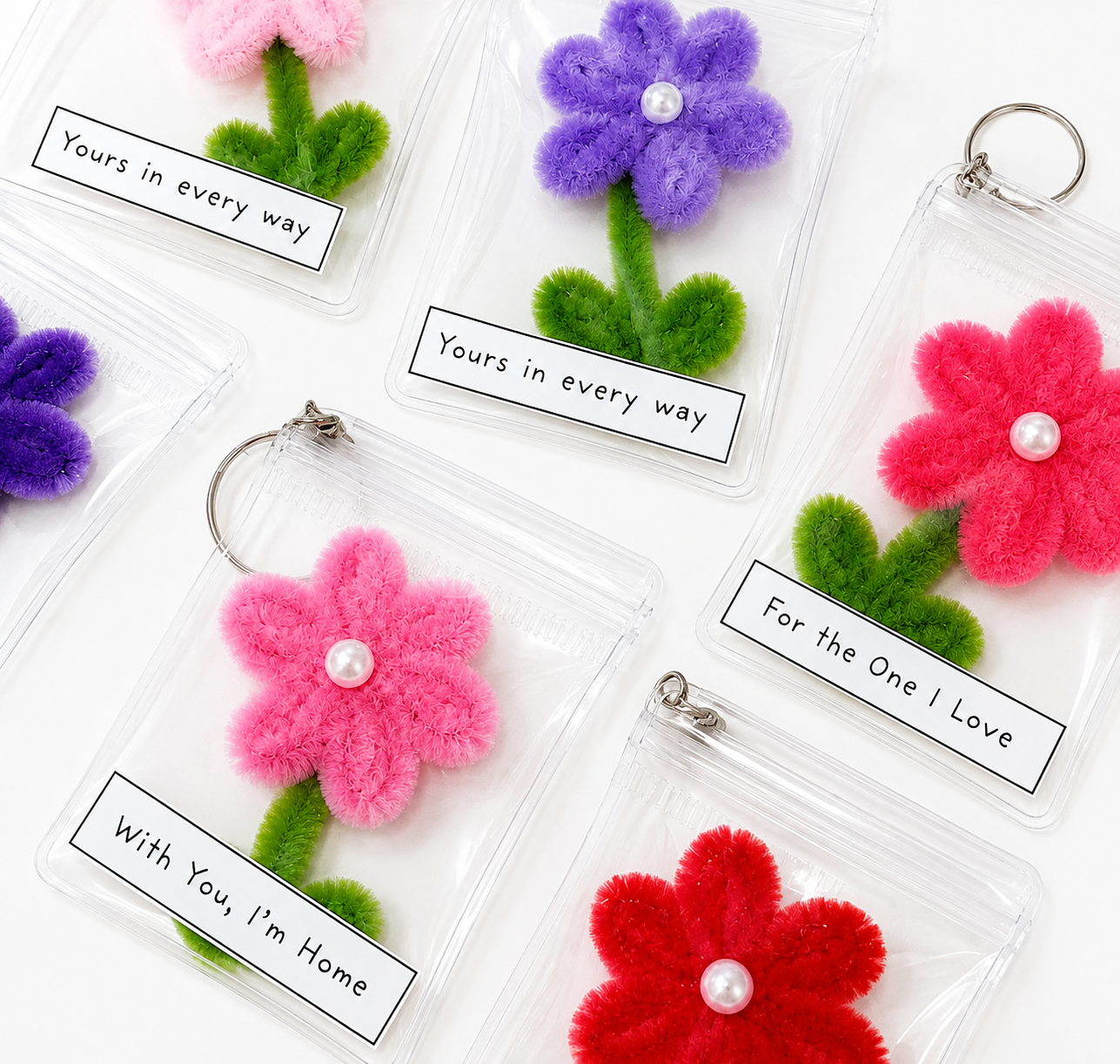 Daisy Keychain with plastic cover and note — handmade pipe cleaner accessory